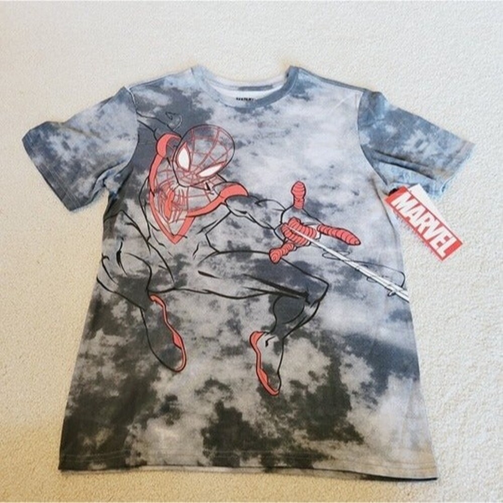 NWT Boys Marvel Spiderman Short Sleeve Tee Shirt Size XXL 18 Youth